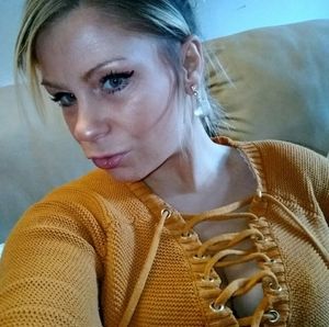 Beautiful mustard colored sweater